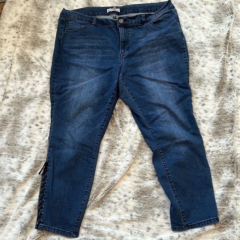 Artisan NY jeans, 20W
